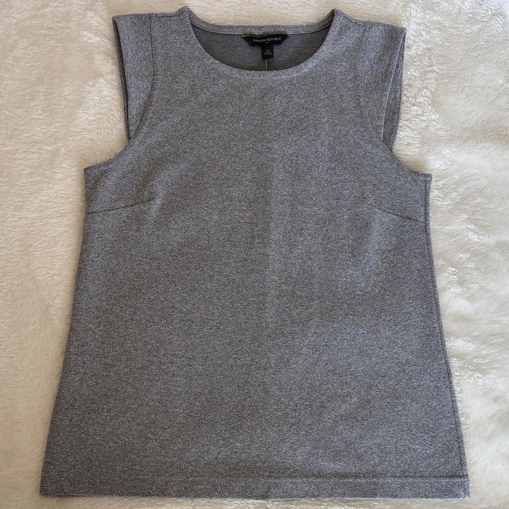 Banana Republic Grey Sleeveless Top with Flutter Sleeve | Size XS